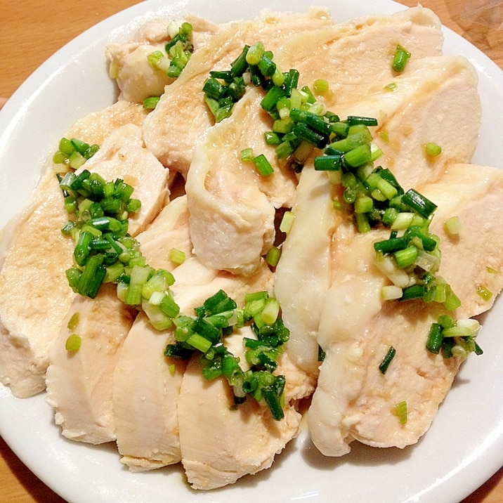 炊飯器でしっとり鶏むね肉＋さっぱりネギだれで